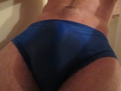 wetgayathlete:  Piss speedo..pre-shower…then post shower pics