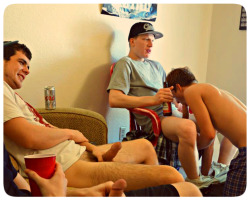 naked-straight-men:  iluv2freeball2:  Iluv2freeball2.tumblr.com♂♂