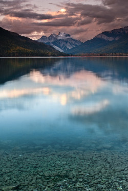 xeauty:  Sunset - White Swan Lake - British Columbia, Canada