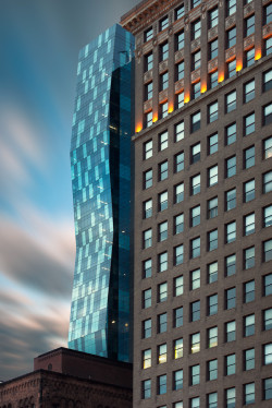 wonderous-world:  Chicago Blue by Michael Woloszynowicz 