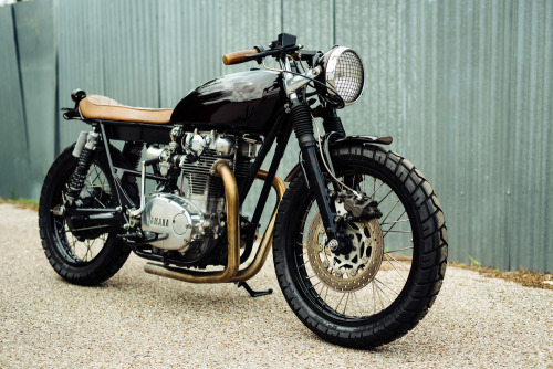 caferacerpasion:  Yamaha XS650 1972 Cafe Racer by Limey Bikes | www.caferacerpasion.com