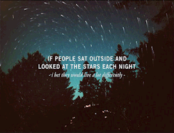 Ainda a poucas estrelas suficientes para nos ofuscar,querida