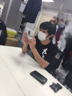 nimbus-cloud:  hqsuteji:  Tatsunari wearing Kageyamaâ€™s â€œSetter Soul/Spiritâ€ T-shirt   WHILE being COMPLETELY unaware of the fake cockroach Tsukki stuck onto his DS  It was during the day after Tatsu&rsquo;s birthday too ðŸ˜‚