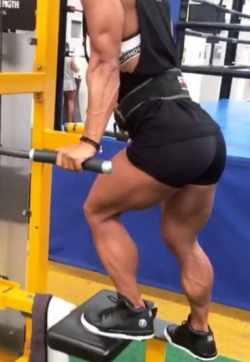 Her huge calves gallery : http://www.her-calves-muscle-legs.com/2017/08/rach-white-huge-calves-set-1.html