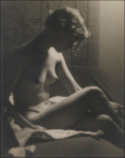 almavio:  Man Ray (1890 - 1976) | Lee Miller, 1930 