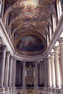 cocainewar:      Palace of Versailles [Photographer: Barnyz] 