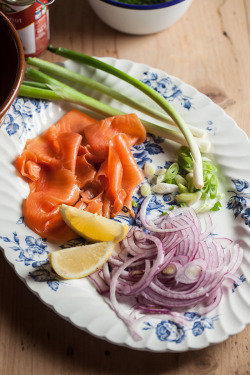 foodffs:  smoked salmon omelette with chive crème fraicheReally