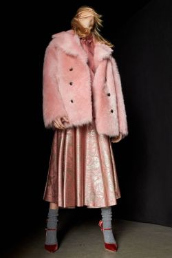 hauteccouture:Rochas Pre-Fall 2017