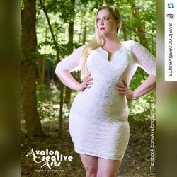 #Repost @avaloncreativearts ・・・ Rose @rlaw14 wearing a