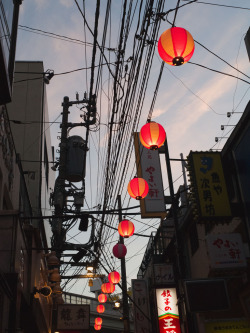 japanlove:  (via At Sangenjaya (M-Rokkor 28mm f2.8) | Flickr