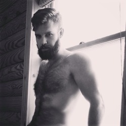 beardburnme:  liam_bro86