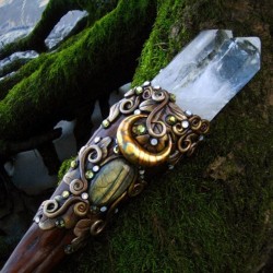 spinningcastle:  KEEPER OF SECRETS. Twin Crystal Wand. Private
