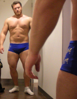 txevildoer666:  fhabhotdamncobs:  ♂♂   Whoa