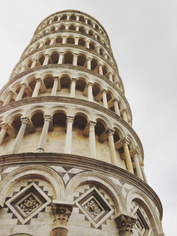 italdred:  close up of leaning tower (by asp3n™) 