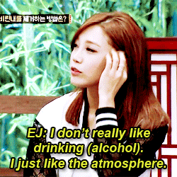 hyerimed:   When Eunji says she doesn’t like drinking, but