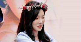 taebaeul:  color meme: taeyeon x peaches ♡