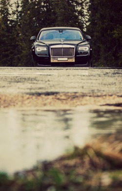 dreamer-garage:  Rolls-Royce Ghost (via)