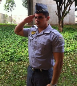 policecorps:  Meaty Sao Paulo military police officer. Hot AF.