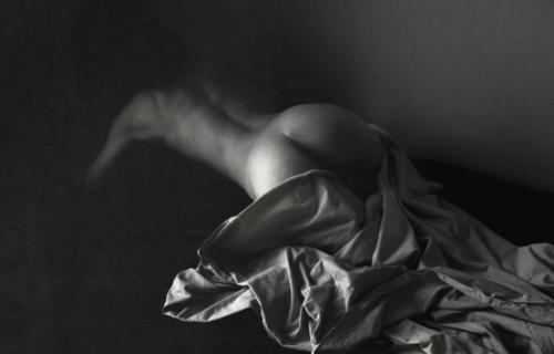 http://tessbytess.tumblr.com: A fantastic blog of a stunningly beautiful woman with an outstanding photographic talent