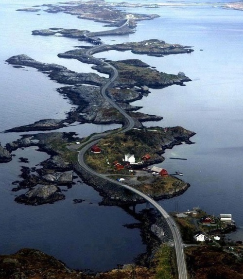 The long and winding road (Norway)