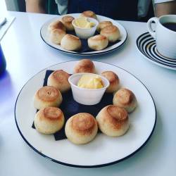 Hello #pizzaexpress  #lunchdate #doughballs #pizza #nom #foodporn