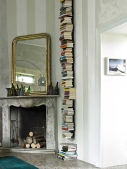 decorkiki:  How To Use #Books in #InteriorDesign - Some examples