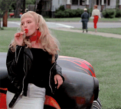whatever-isthe90s:    Traci Lords as Wanda Woodward in Cry-Baby