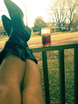 healthybish:  Pap paw and sweet tea on the front porch in rocking