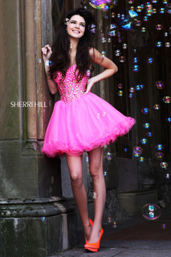 prettynpinksbourbon:  Sherri Hill Dresses Makes Kendall Jenner