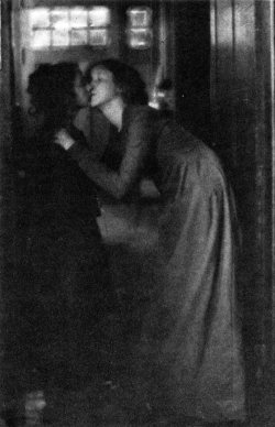  Clarence Hudson White      The Kiss       1904 