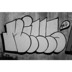 :3 #graffitiporn #boanoite #throwup #welovebombing #streetart
