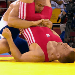 brentrollinsdailypicture: going for the pin