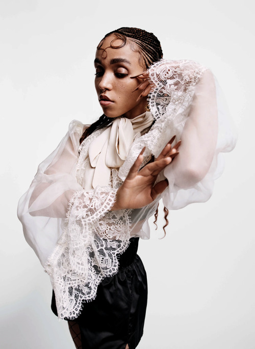 fallenvictory:FKA TWIGS  © Willy Vanderperre for i-D 