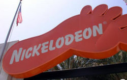 childhoodruiner: mechutha:  mrfistsalad:  Shown: Nickelodeon