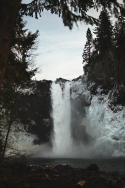 vintageux:  boozefied:  Snoqualmie Falls by Steven Leonti on