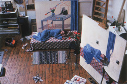 methods-of-style:  David Hockney’s studio