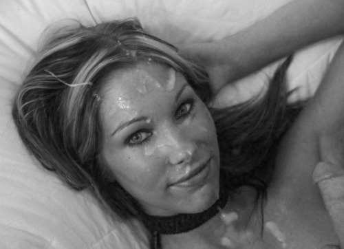 therescumonherface:  there’s cum on her face 