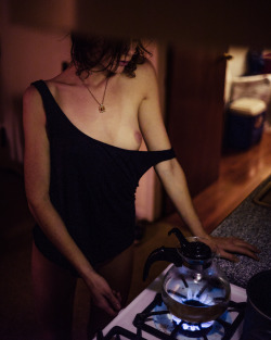 tmpls:  outlierimagery:  @tmpls  Me making tea by Outlier Imagery