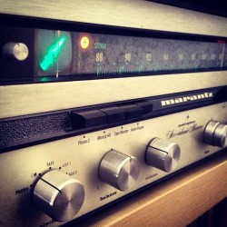 analog-dreams:  #marantz #receiver #audio #legendary #amplifier