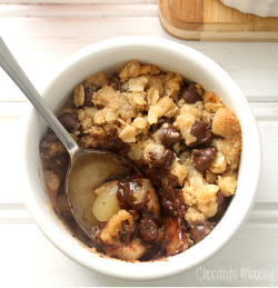 fullcravings:  Chocolate Chip Cookie Apple Crumble For Two  Oooohhh