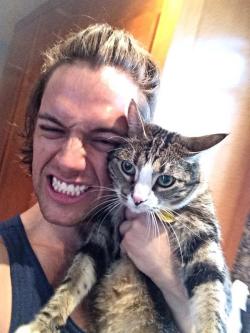 alekzmx:  AND he has a kitty? ughhh Tayte Hanson! and if you