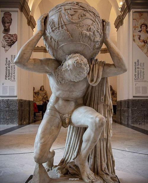 coltonwbrown:The Farnese Atlas is a Hellenistic marble sculpture