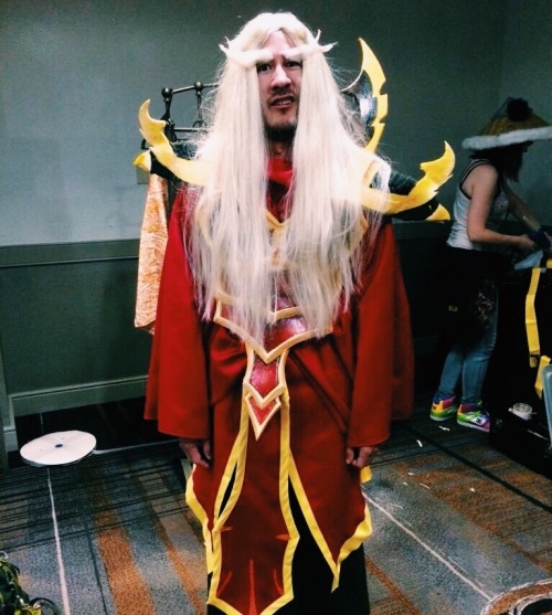 markipooper:  Blizzcon Elf Mark