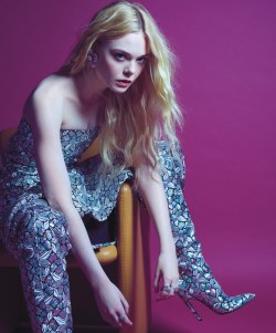 midnight-charm:  Elle Fanning photographed by Mario Sorrenti