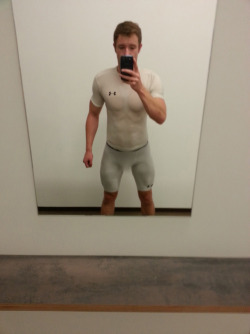 underarmouronly:  Wow, this guy is nicely built and chose well