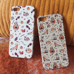 vanimamela:  My autumnal phone cases are now up to buy! 🍁🌰🍂🍄🎃🐺