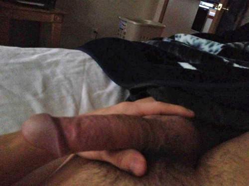 thecircumcisedmaleobsession:  25 year old straight guy from Pullman, WA