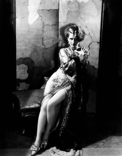 Norma Shearerhttps://painted-face.com/