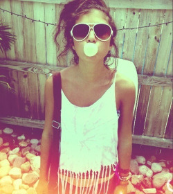 avirginsbeauty:  girl |