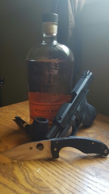 vikgunner:  Bulleit Bourbon ft. S&W M&P Shield 9mm, Spyderco